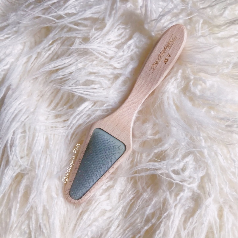 Chris Christensen Mark V Triangle Slicker Brush