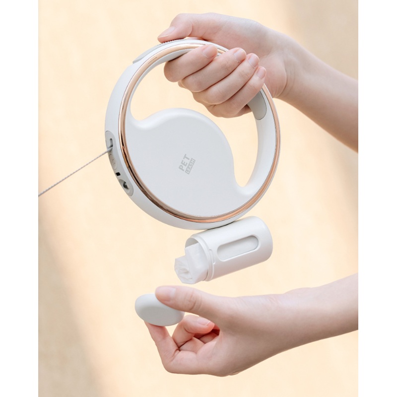 Retractable Pet Leash with Flashlight&Poop Bag Dispenser