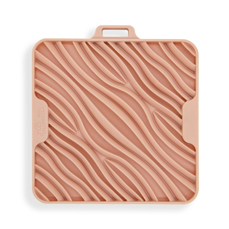 Smooth like Water Puzzle Feeder Lick Mat